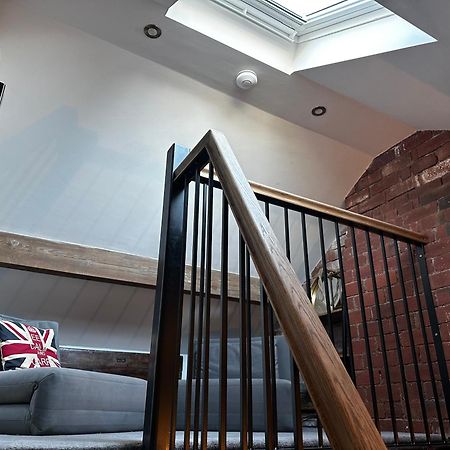 Unique Victorian Stable Conversion ฮาลิแฟกซ์ ภายนอก รูปภาพ